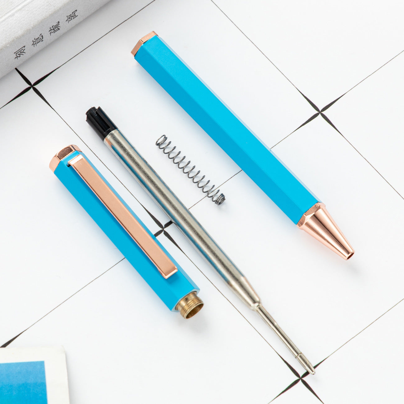 Bolígrafo Metálico Hexagonal DeskUp – Escritura Premium
